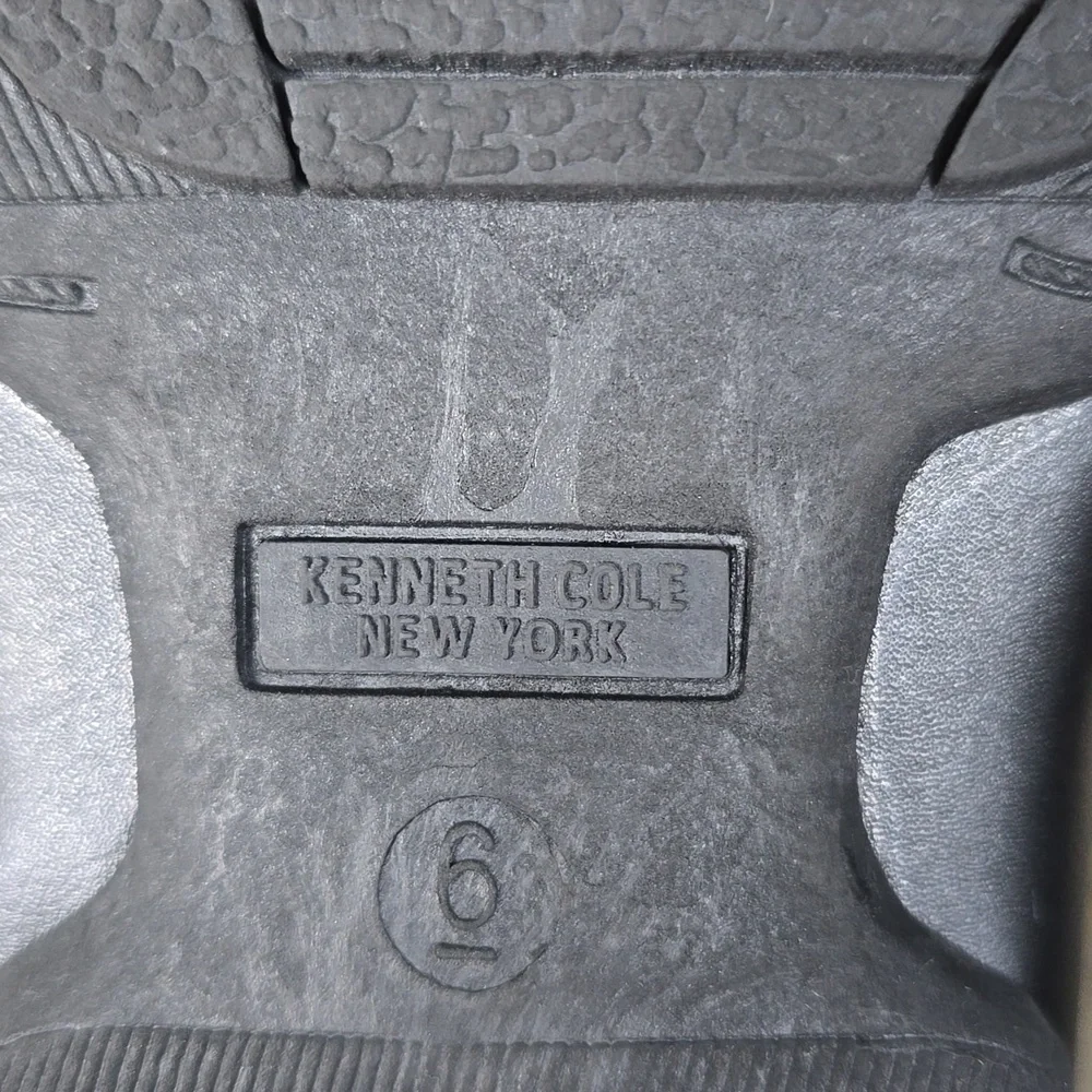 Kenneth Cole Driving Dash Black Leather Kids Shoes Size 6